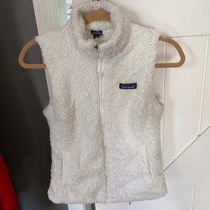 White fur Women’s Patagonia vest small